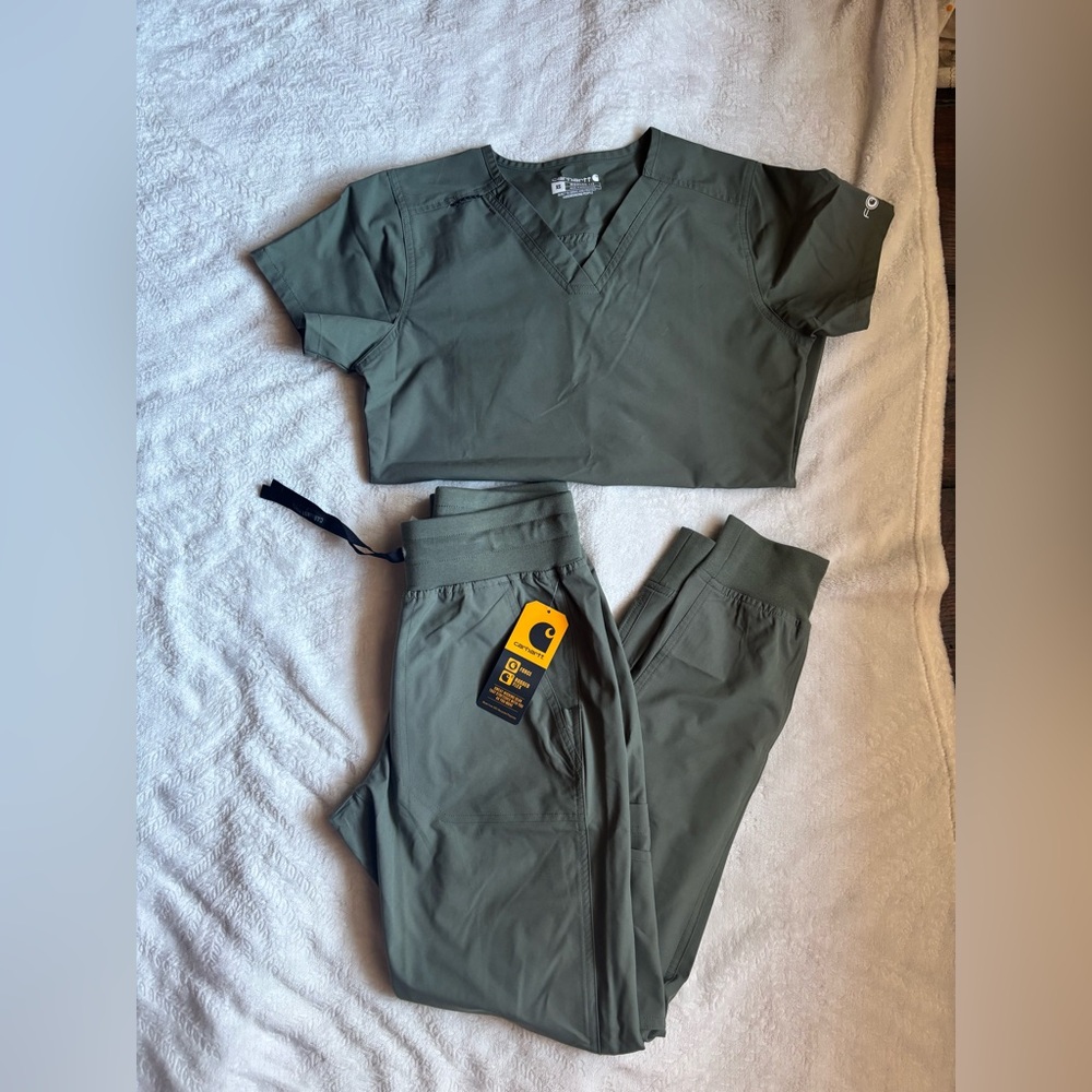 Carhartt Olive Scrub Top and Jogger Set